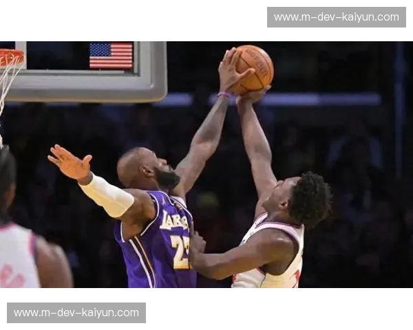 猛龙vs湖人直播：一场不容错过的篮球盛宴，历史恩怨与未来之争在此碰撞！